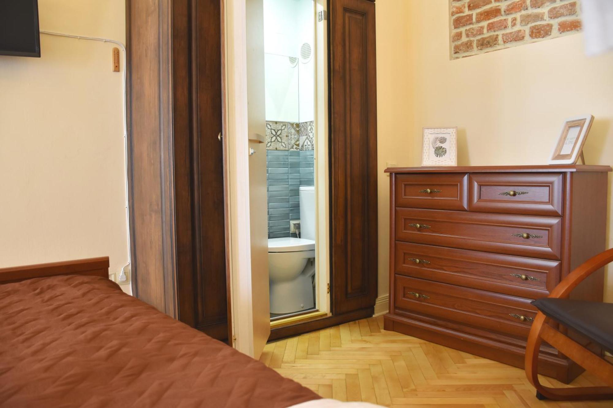 Renewed Central Apartment Lviv Exterior foto